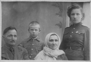 Фотографии Виктора Фёдоровича Бокова и его семьи. К 110-летию  со дня рождения 